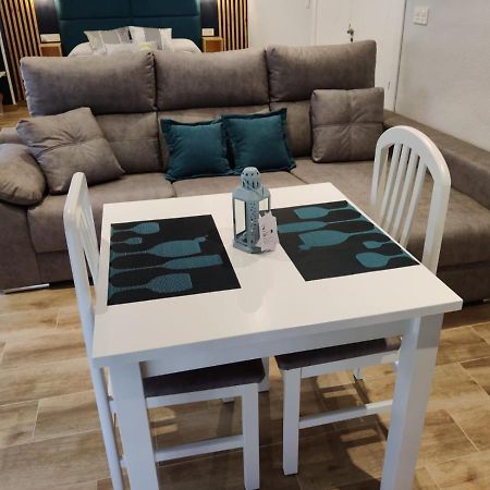 Duerme A Gusto - Tu Habitacion Acogedora En Torredonjimeno Bagian luar foto