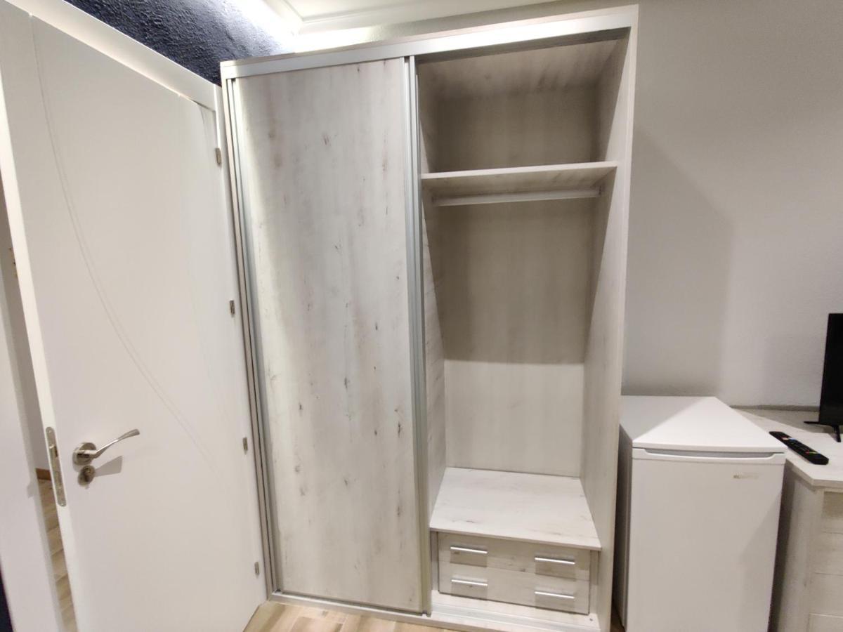 Duerme A Gusto - Tu Habitacion Acogedora En Torredonjimeno Bagian luar foto