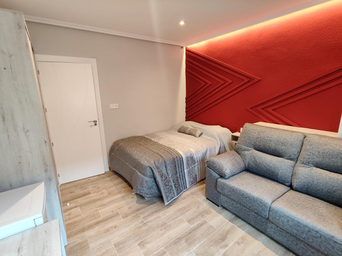Duerme A Gusto - Tu Habitacion Acogedora En Torredonjimeno Bagian luar foto