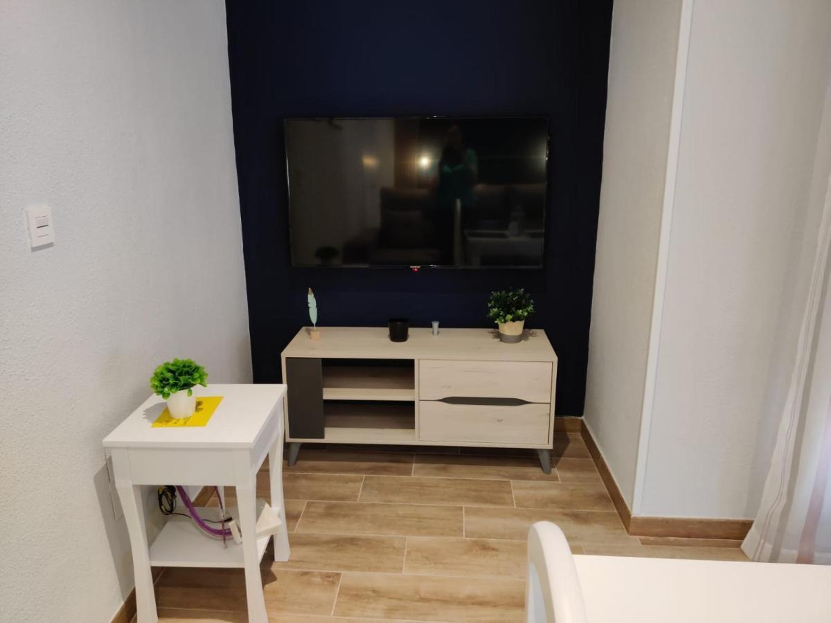 Duerme A Gusto - Tu Habitacion Acogedora En Torredonjimeno Bagian luar foto