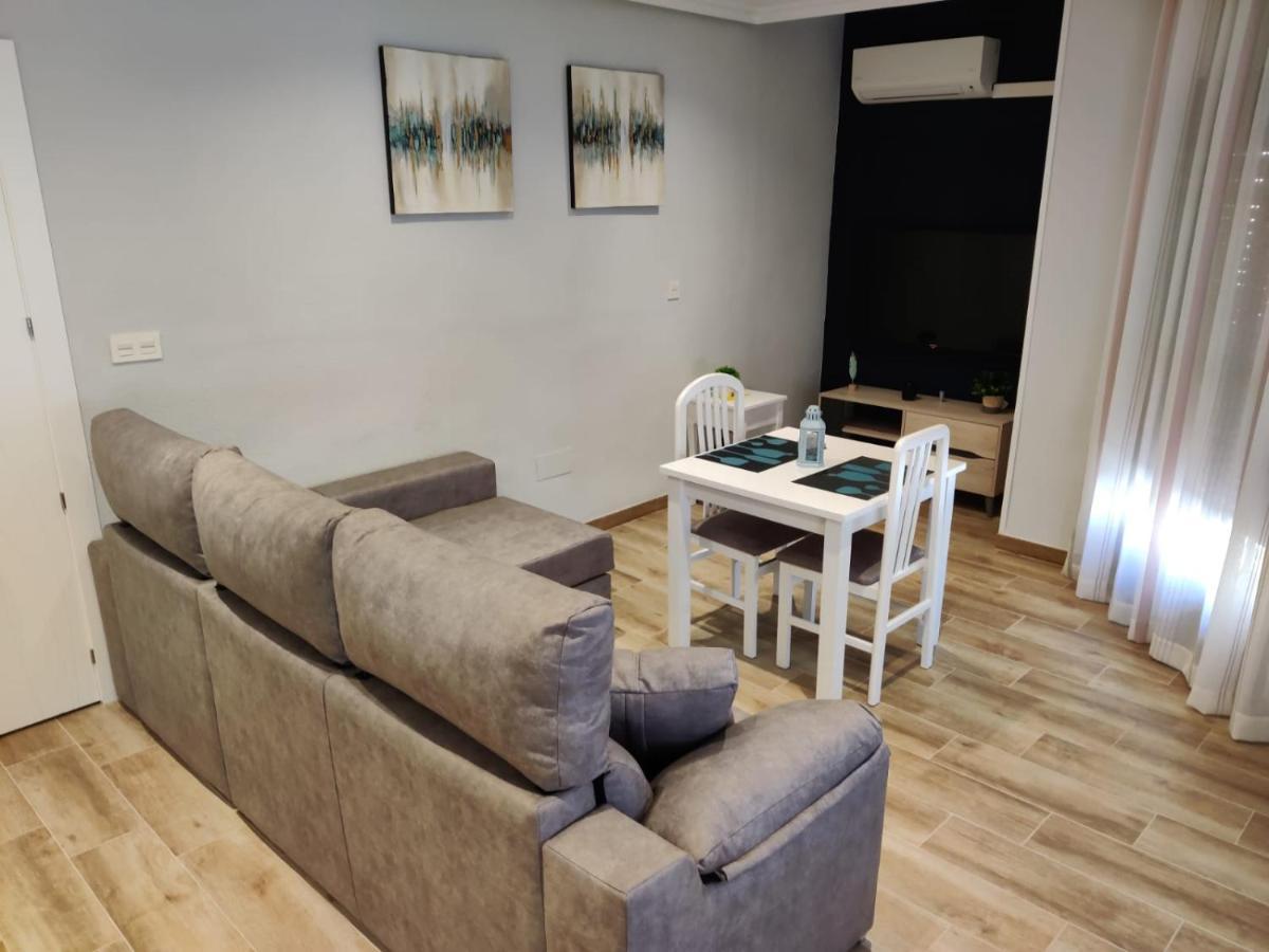 Duerme A Gusto - Tu Habitacion Acogedora En Torredonjimeno Bagian luar foto